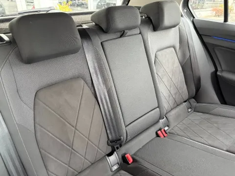 Volkswagen Golf 2.0 tdi Style 150cv dsg - Immagine 15