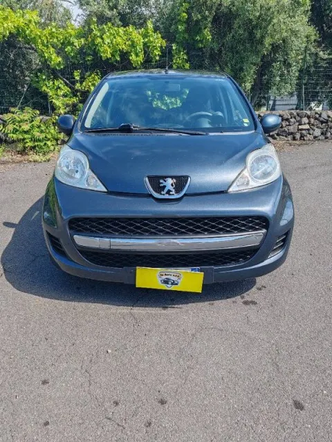 Peugeot 107 1.0 12v Active (plaisir) 5p FL - Immagine 2