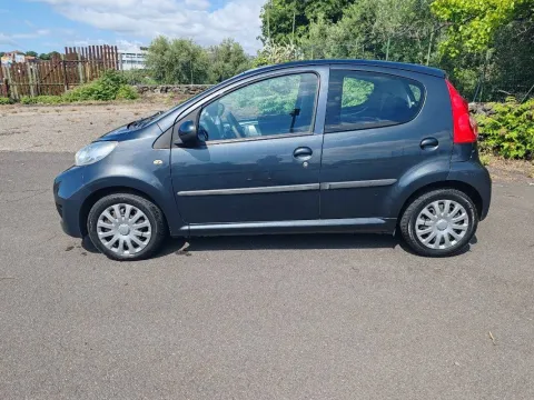 Peugeot 107 1.0 12v Active (plaisir) 5p FL - Immagine 9