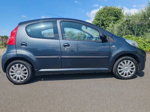 Peugeot 107 1.0 12v Active (plaisir) 5p FL - Immagine 11