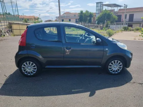 Peugeot 107 1.0 12v Active (plaisir) 5p FL - Immagine 12