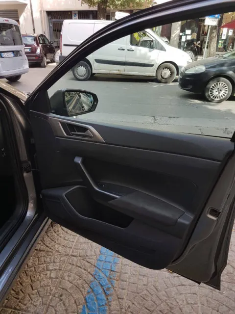 Volkswagen Polo 5p 1.0 evo Comfortline 80cv - Immagine 13