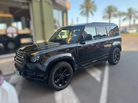 Land Rover Defender 110 3.0d i6 mhev X-Dynamic HSE awd 200cv auto - Immagine 1