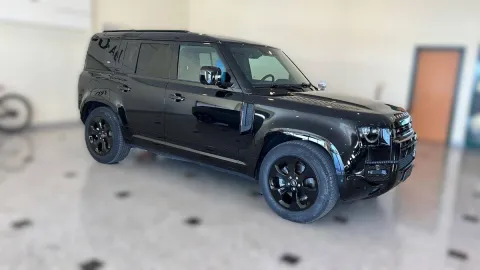 Land Rover Defender 110 3.0d i6 mhev X-Dynamic HSE awd 200cv auto - Immagine 3
