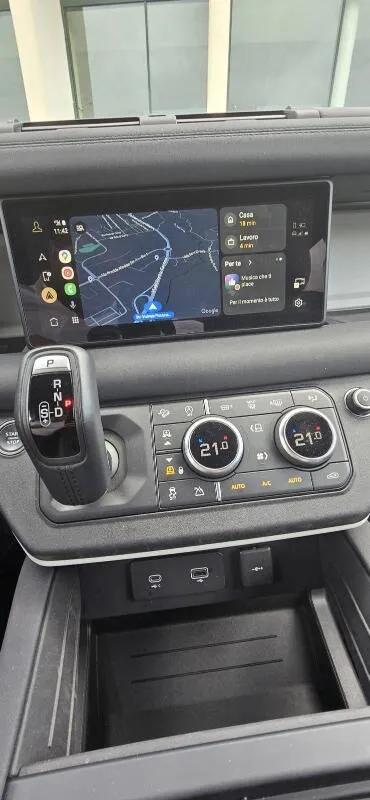 Land Rover Defender 110 3.0d i6 mhev X-Dynamic HSE awd 200cv auto - Immagine 9
