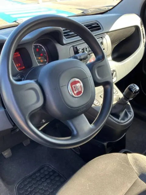 Fiat Panda 1.0 firefly hybrid s&s 70cv 5p.ti - Immagine 11