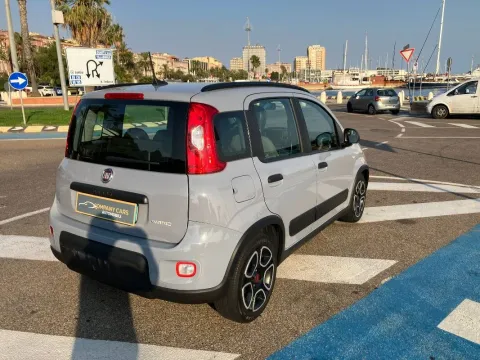 Fiat Panda 1.0 firefly hybrid City Life s&s 70cv 5p.ti - Immagine 5