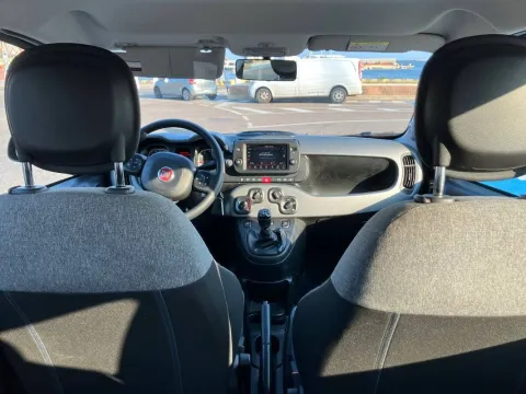 Fiat Panda 1.0 firefly hybrid City Life s&s 70cv 5p.ti - Immagine 8