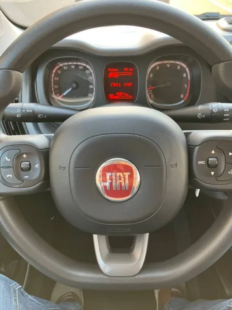 Fiat Panda 1.0 firefly hybrid City Life s&s 70cv 5p.ti - Immagine 16