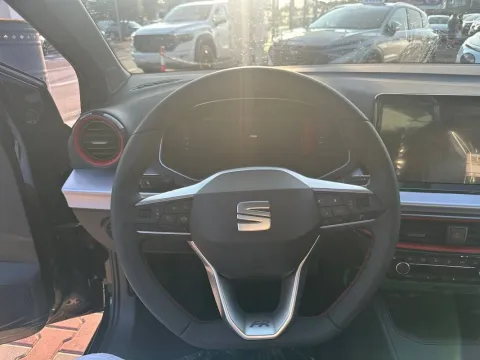 Seat Ibiza 1.0 ecotsi FR 115cv - Immagine 9