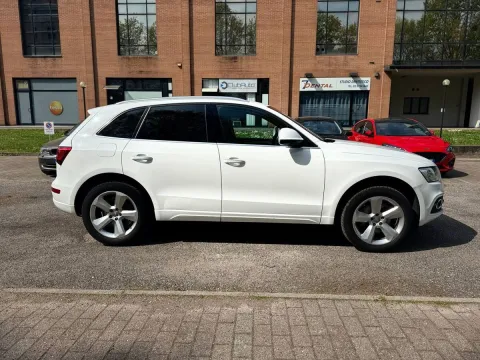 Audi Q5 2.0 tdi Business quattro 190cv s-tronic - Immagine 4