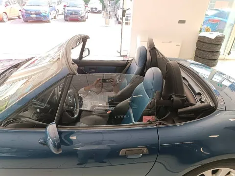 BMW Z3 Roadster 1.9 118cv - Immagine 10