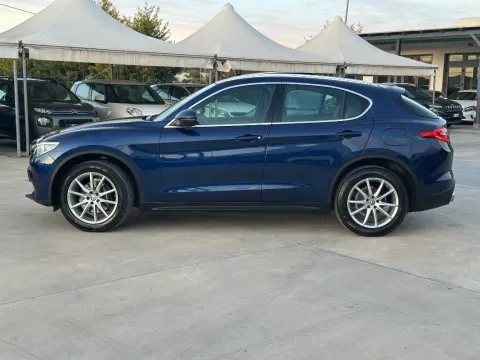 Alfa Romeo Stelvio 2.2 t Executive Q4 210cv auto - Immagine 4