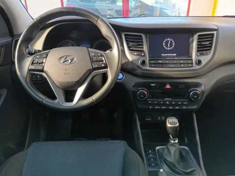 Hyundai Tucson 1.7 crdi Xpossible 2wd 115cv - Immagine 16