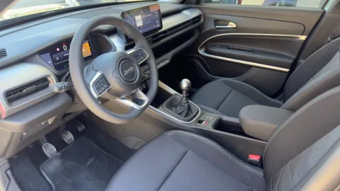 Jeep Avenger 1.2 turbo Summit fwd 100cv - Immagine 9