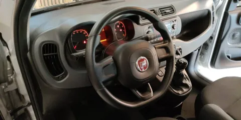 Fiat Panda 1.0 firefly hybrid s&s 70cv - Immagine 19