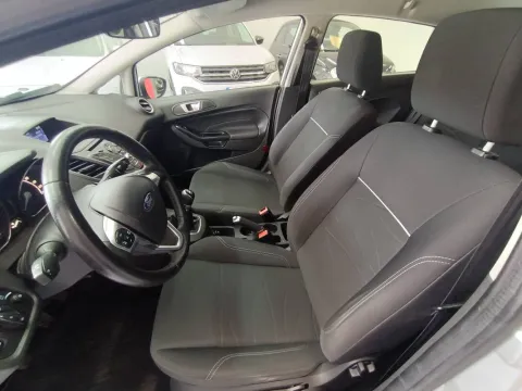 Ford Fiesta 5p 1.0 Black&White 80cv - Immagine 9