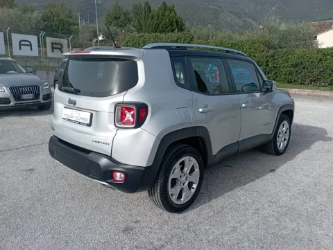 Jeep Renegade 2.0 mjt Limited 4wd 140cv auto - Immagine 3