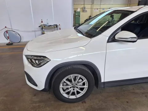 Mercedes GLA 200 d Business Extra auto - Immagine 7