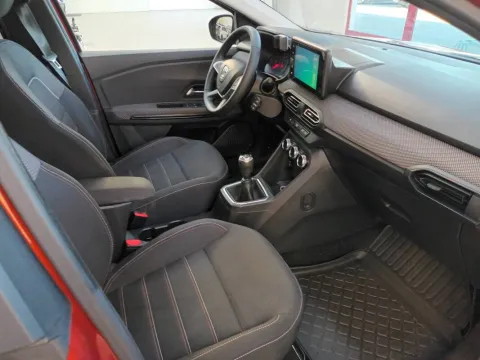 Dacia Jogger 1.0 tce Extreme UP Gpl 100cv 7p.ti - Immagine 15