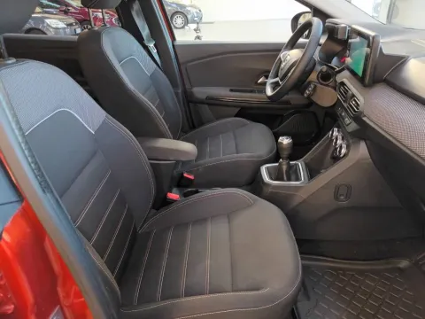 Dacia Jogger 1.0 tce Extreme UP Gpl 100cv 7p.ti - Immagine 16