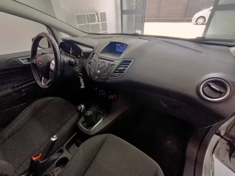 Ford Fiesta 5p 1.0 Black&White 80cv - Immagine 24