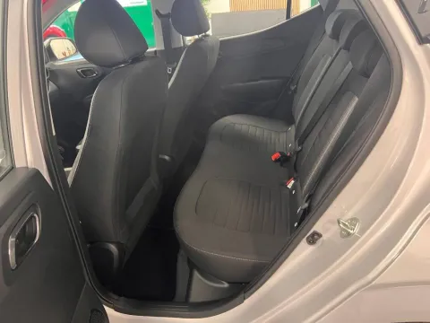 Hyundai i10 1.0 mpi Connectline 63cv auto - Immagine 12