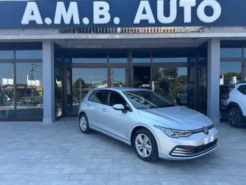 Volkswagen Golf 2.0 tdi Life 115cv dsg - Immagine 1