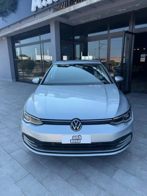 Volkswagen Golf 2.0 tdi Life 115cv dsg - Immagine 2