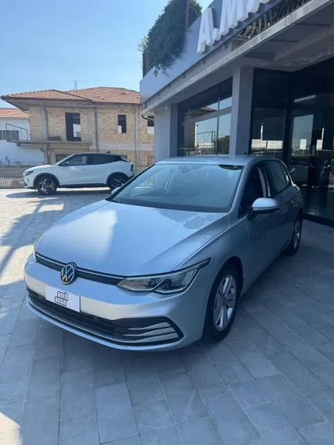 Volkswagen Golf 2.0 tdi Life 115cv dsg - Immagine 3