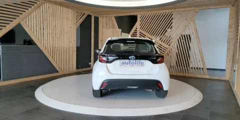 Toyota Yaris 1.5h Business - Immagine 9