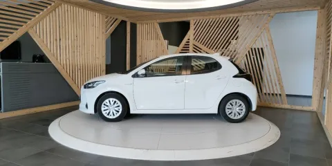 Toyota Yaris 1.5h Business - Immagine 12