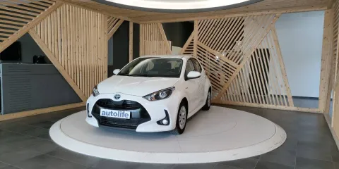 Toyota Yaris 1.5h Business - Immagine 15