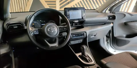 Toyota Yaris 1.5h Business - Immagine 21