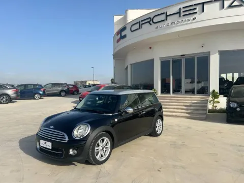 Mini Mini Clubman 2.0 Cooper D auto - Immagine 3