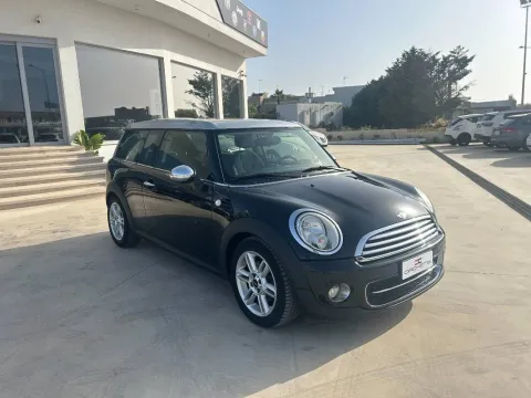 Mini Mini Clubman 2.0 Cooper D auto - Immagine 4