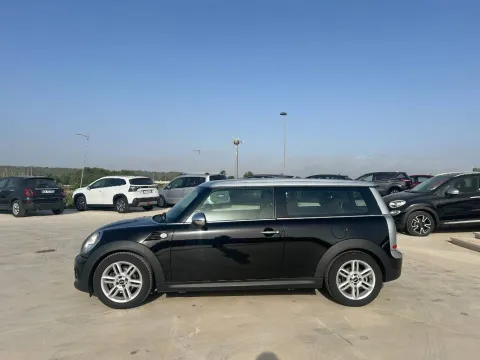 Mini Mini Clubman 2.0 Cooper D auto - Immagine 6
