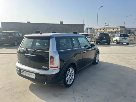 Mini Mini Clubman 2.0 Cooper D auto - Immagine 7