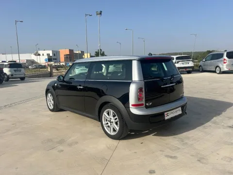 Mini Mini Clubman 2.0 Cooper D auto - Immagine 9