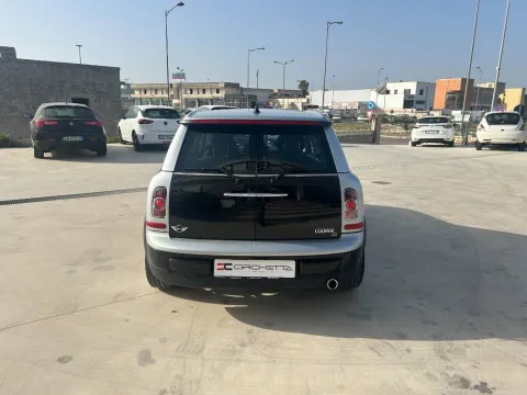 Mini Mini Clubman 2.0 Cooper D auto - Immagine 11