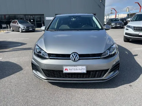 Volkswagen Golf 5p 1.6 tdi Executive 115cv dsg - Immagine 3