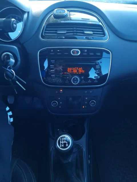 Fiat Punto Evo 5p 1.4 Dynamic Gpl 77cv - Immagine 8