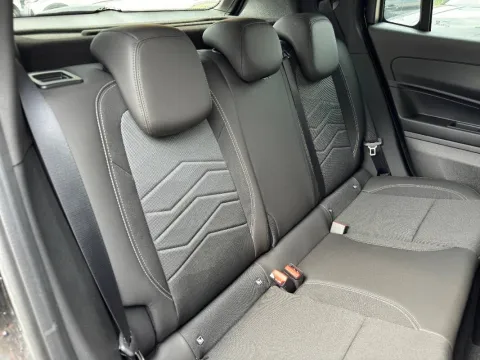 Jeep Avenger 1.2 turbo Summit fwd 100cv - Immagine 19