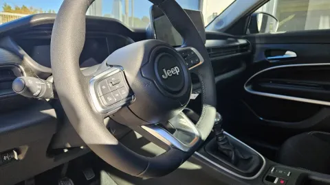 Jeep Avenger 1.2 turbo Altitude fwd 100cv - Immagine 9