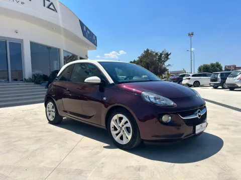 Opel Adam 1.4 Glam Gpl-tech 87cv - Immagine 3