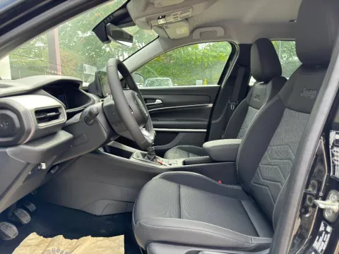 Jeep Avenger 1.2 turbo Summit fwd 100cv - Immagine 7