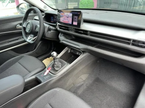 Jeep Avenger 1.2 turbo Summit fwd 100cv - Immagine 15