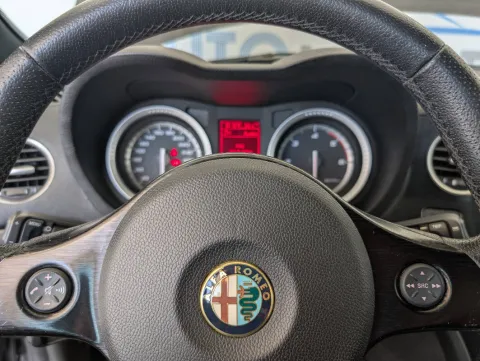 Alfa Romeo 159 SW 2.0 jtdm Distinctive 136cv - Immagine 11