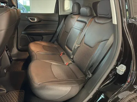 Jeep Compass 1.3 turbo t4 Night Eagle 2wd 130cv - Immagine 11