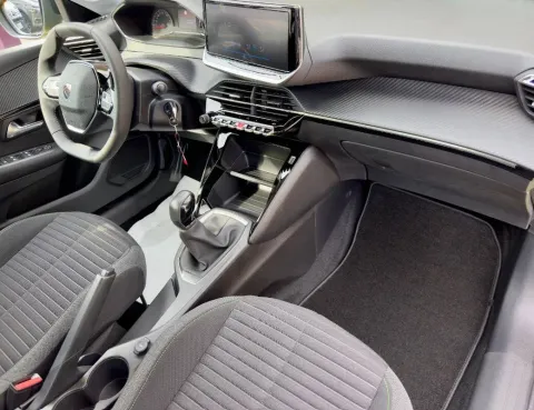 Peugeot 208 1.2 puretech Active s&s 75cv - Immagine 13
